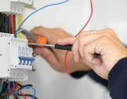 Tại Sao Bạn Nên Sử Dụng Thiết Bị Chống Giật Điện Cho Smart Home?