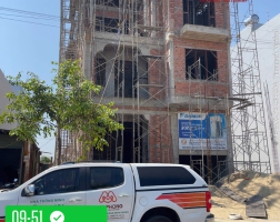 Dự án thi công nhà phố 3 tầng đang sắp hoàn thành
