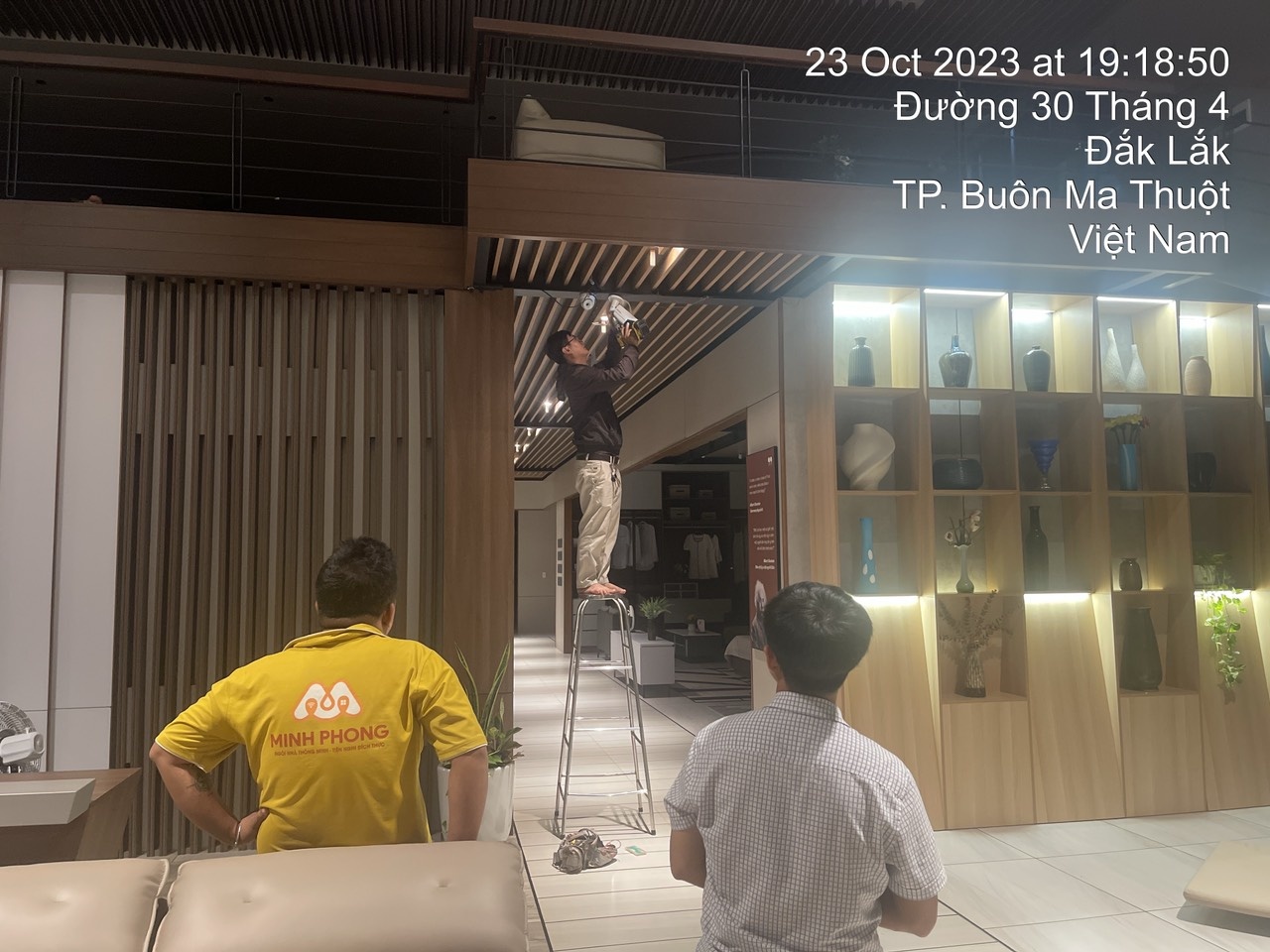 Minh phong Smarthome không kể thời gian vẫn phục vụ quý khách