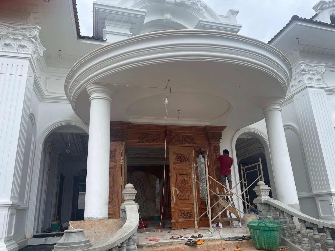  Thi công mô tơ cổng tự động âm sàn Roger, chuông cửa màn hình, giải pháp an toàn điện, hệ thống an ninh