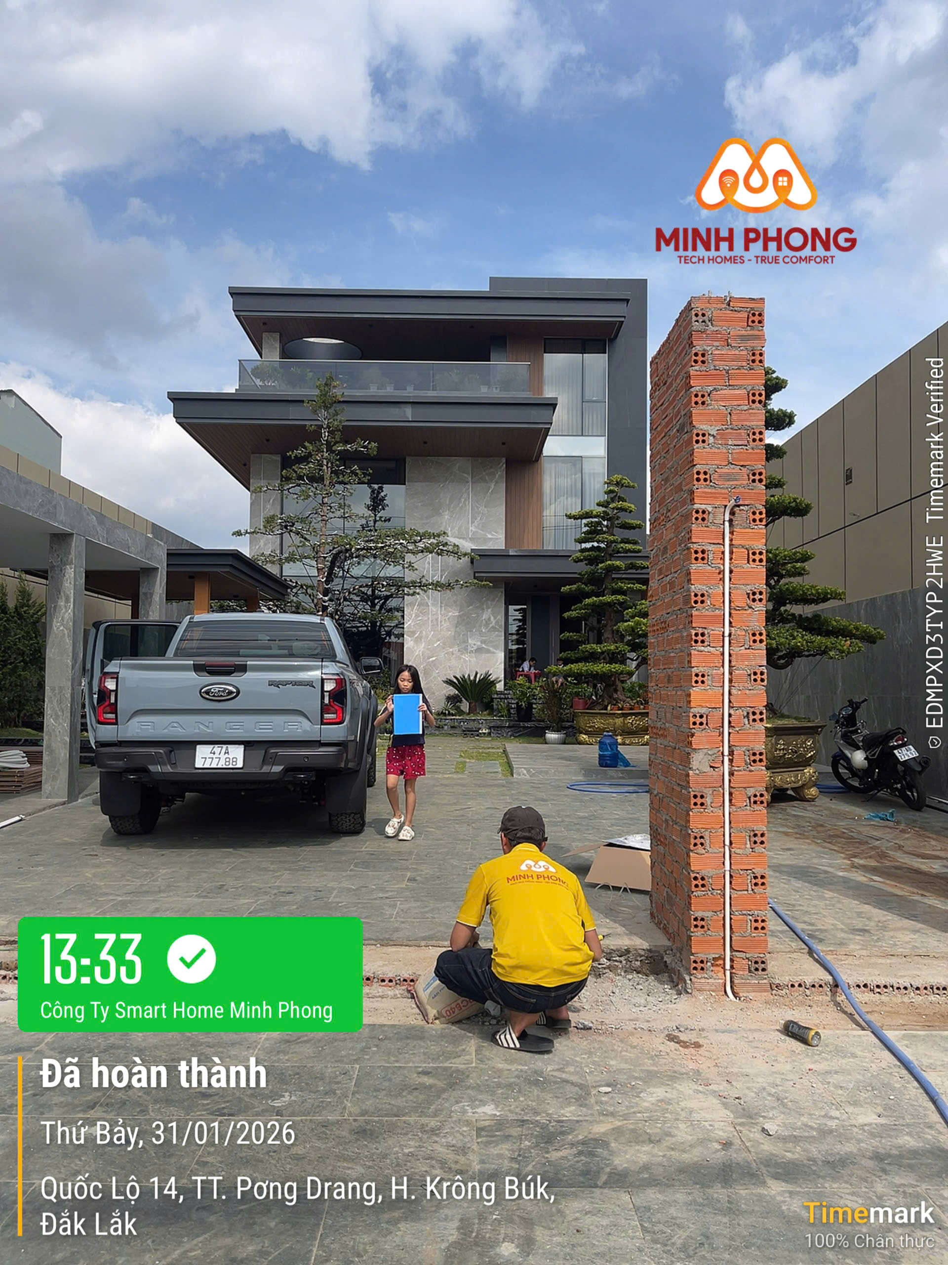 Xây dựng cổng thông minh cho biệt thự sang trọng